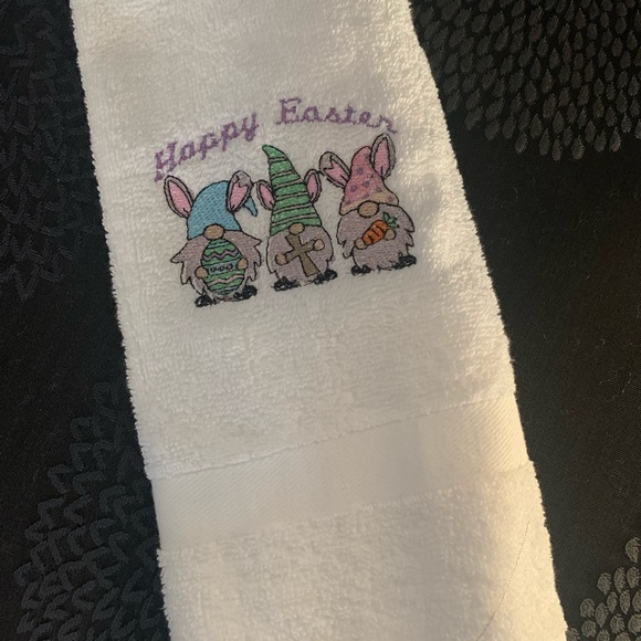 Easter 🐣 Gnome Happy Easter Towel Set Embroidered - Picture 4 of 4
